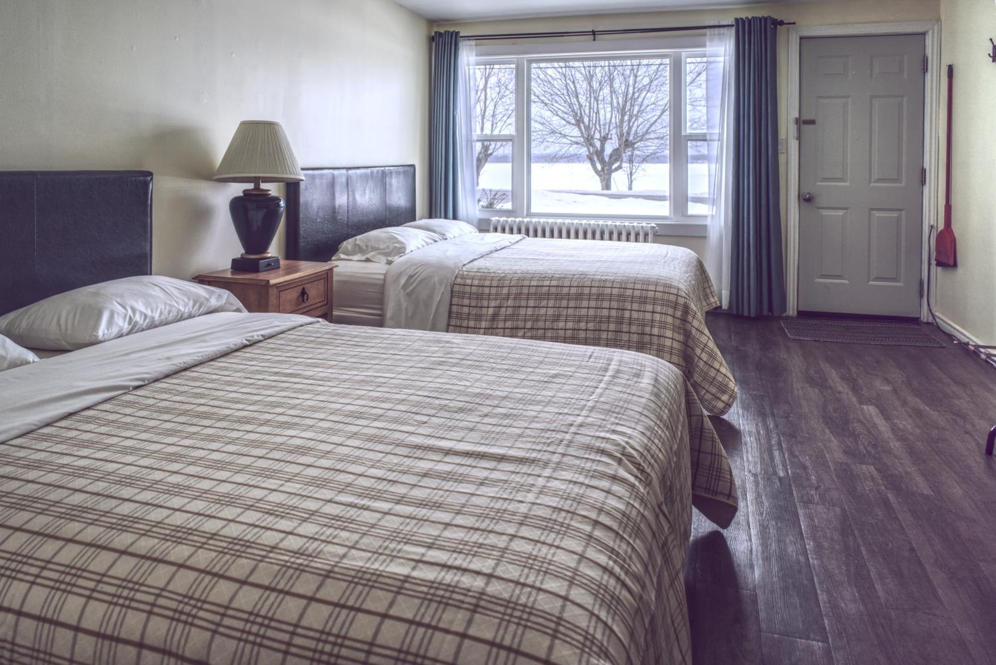 Lakeside Inn Orillia Esterno foto