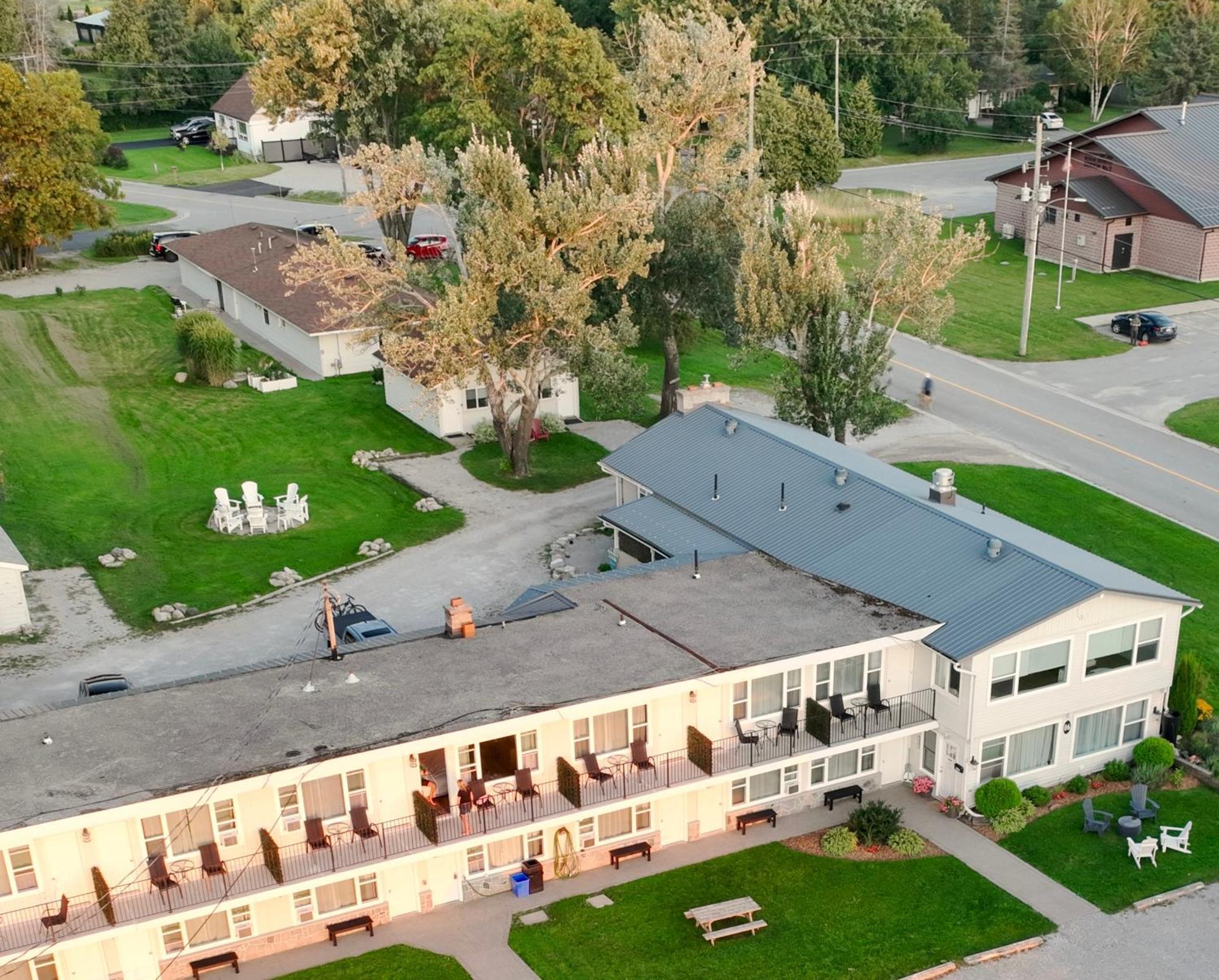 Lakeside Inn Orillia Esterno foto