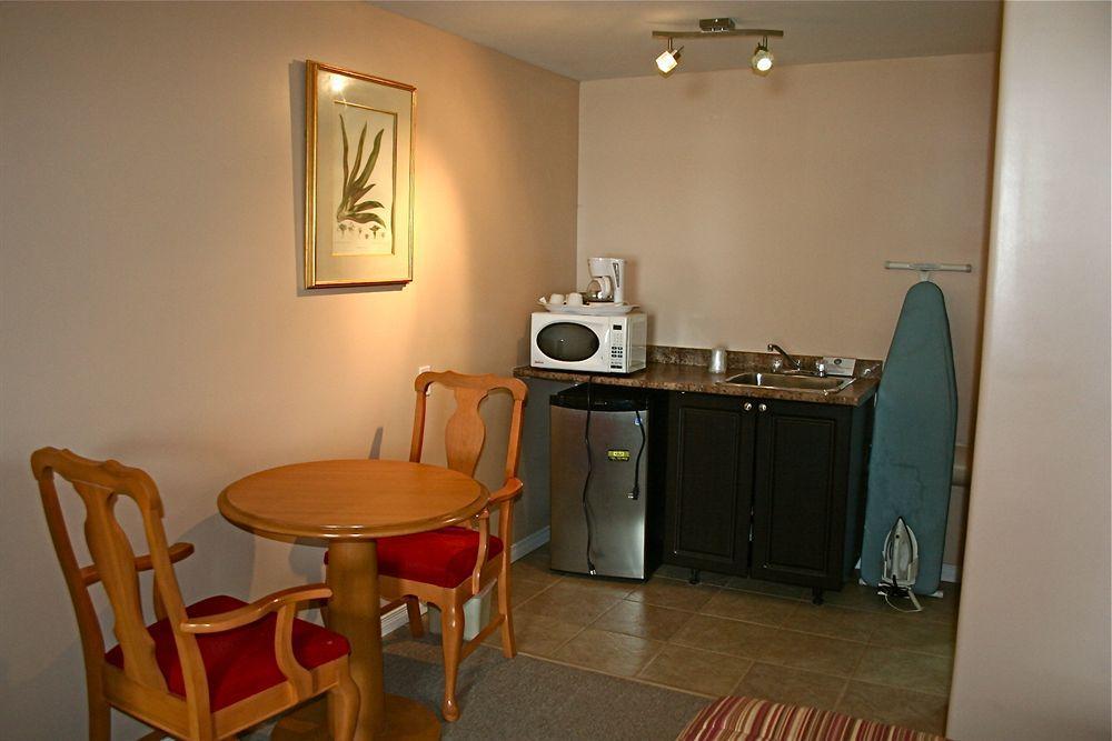 Lakeside Inn Orillia Esterno foto