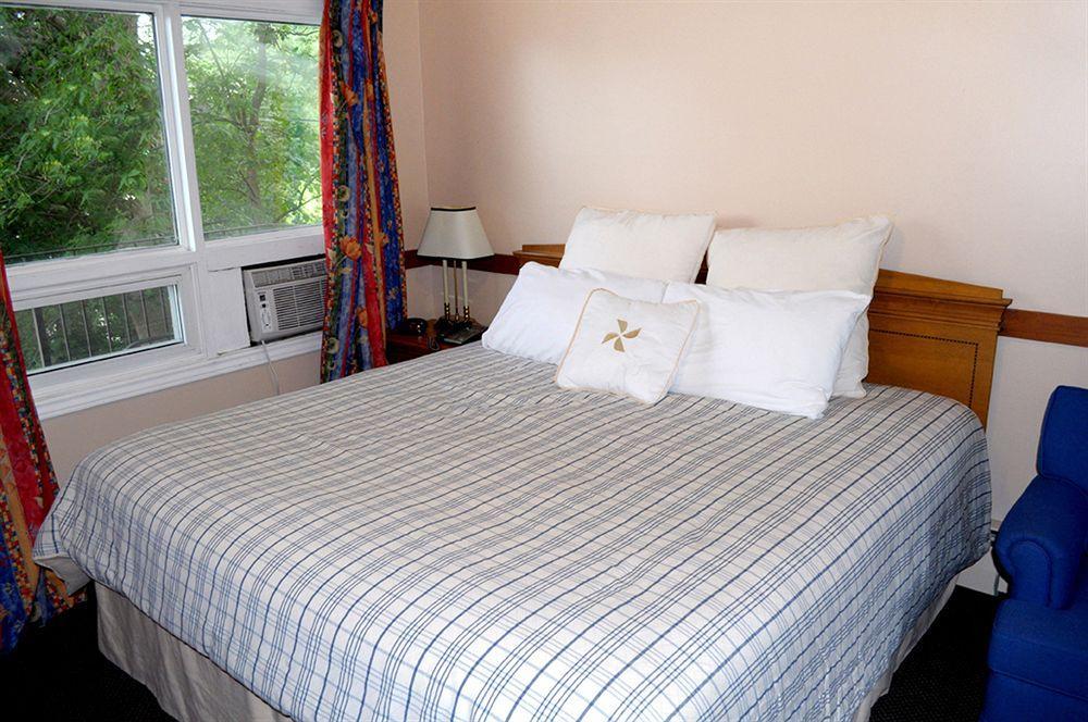 Lakeside Inn Orillia Esterno foto