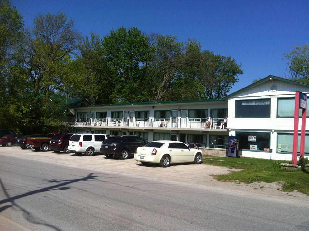 Lakeside Inn Orillia Esterno foto