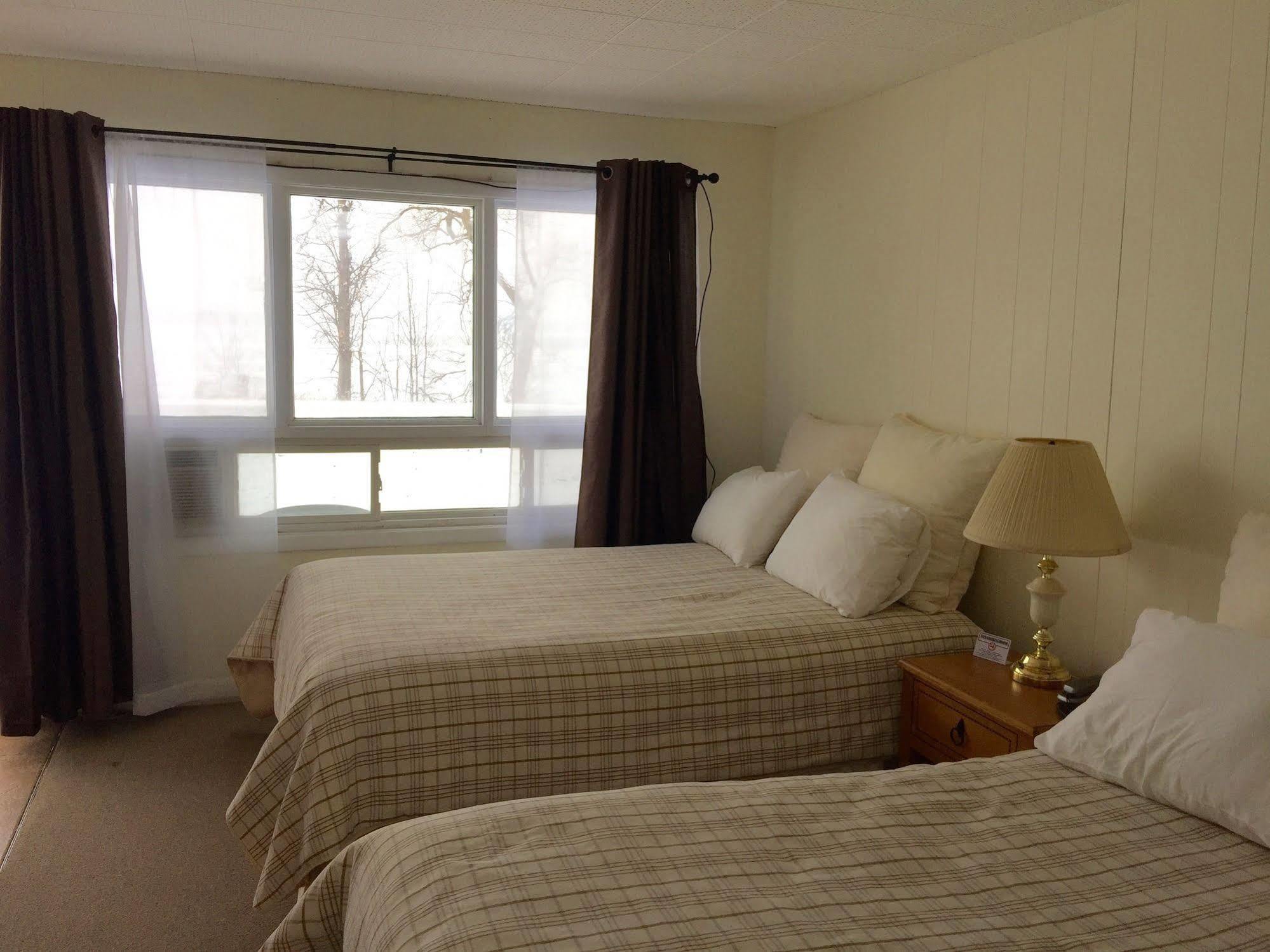 Lakeside Inn Orillia Esterno foto