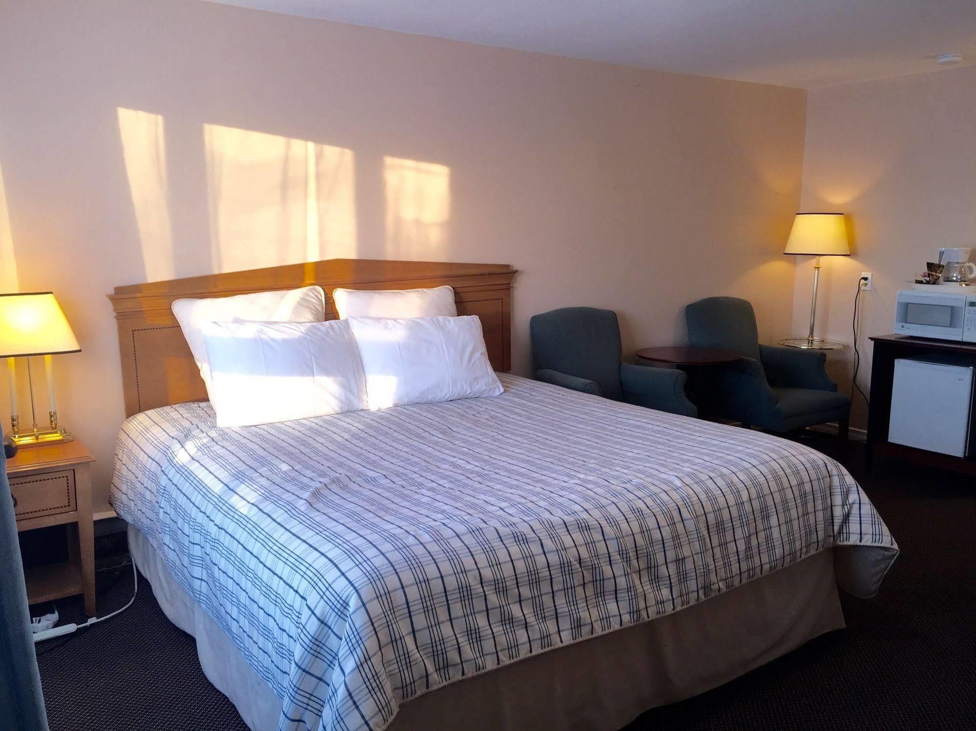 Lakeside Inn Orillia Esterno foto