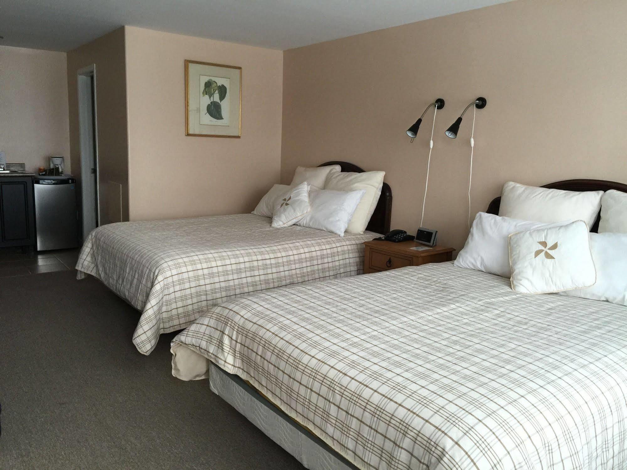 Lakeside Inn Orillia Esterno foto